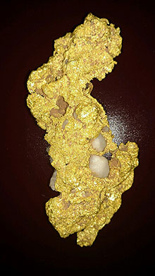 Large Natural Gold Nugget